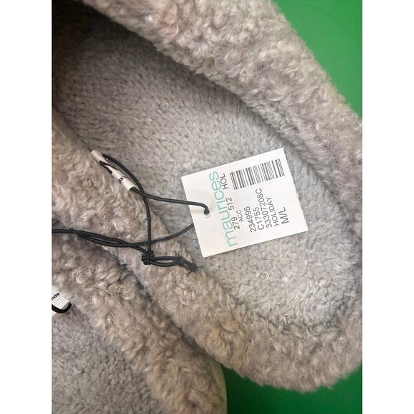 Maurices Snoopy Slippers Womens M L Holiday Peanuts Brand New - Picture 5 of 7